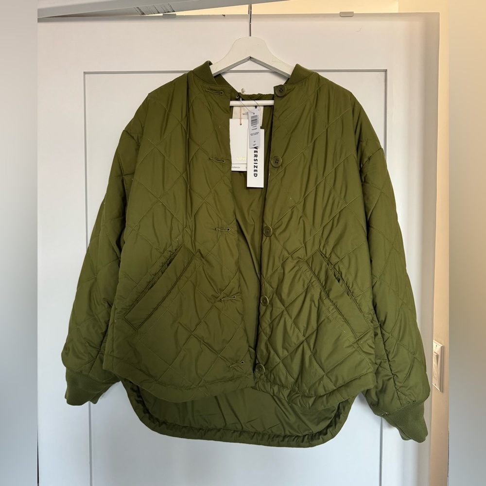 Aritzia Wilfred Green Puffer Jacket with Hood